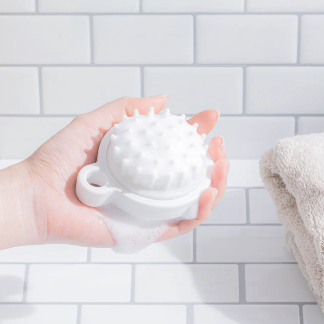 BENTON Scalp Care Shampoo Brush