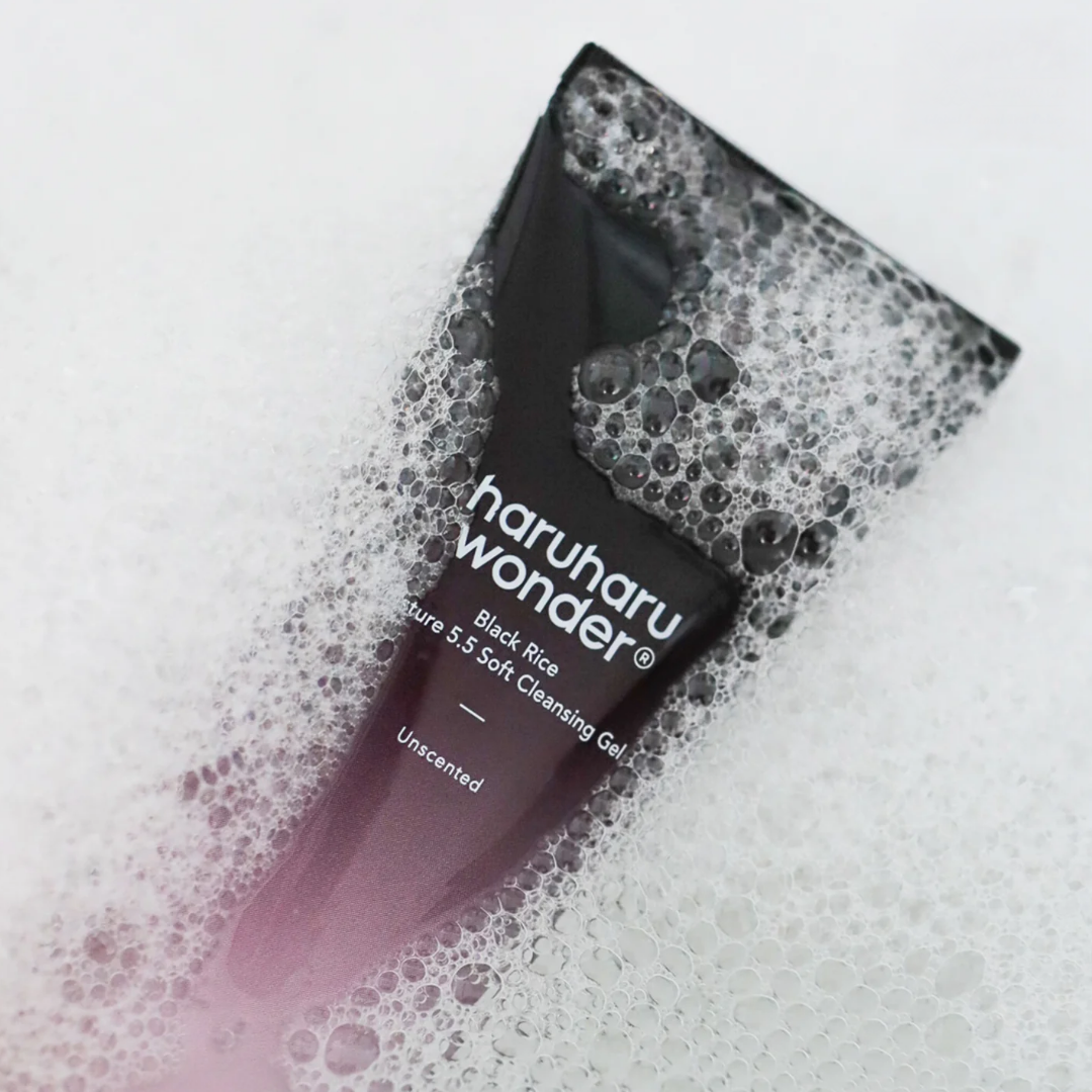 HARU HARU WONDER Black Rice Moisture 5.5 Soft Cleansing Gel