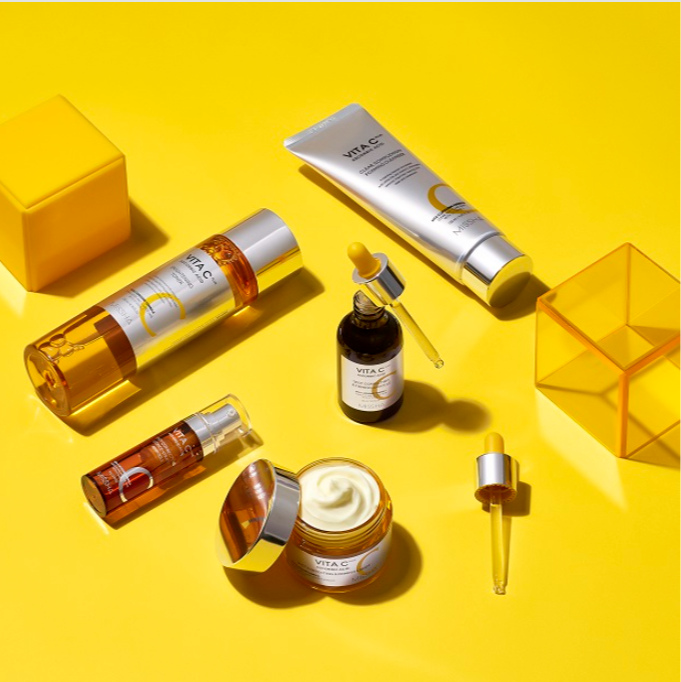 MISSHA Vita C Plus Clear Complexion Foaming Cleanser