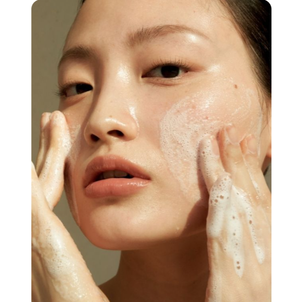 DEAR, KLAIRS Gentle Black Facial Cleanser